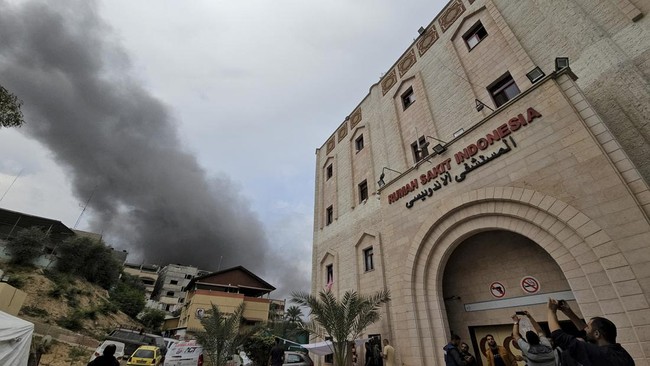 Gempuran Israel ke Rumah Sakit Indonesia (RSI) di Gaza Utara pada 20 November 2023