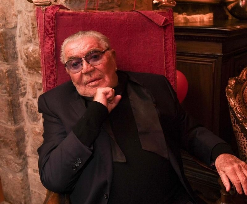 Maestro Mode Italia, Roberto Cavalli, Tutup Usia pada Usia 83 Tahun
