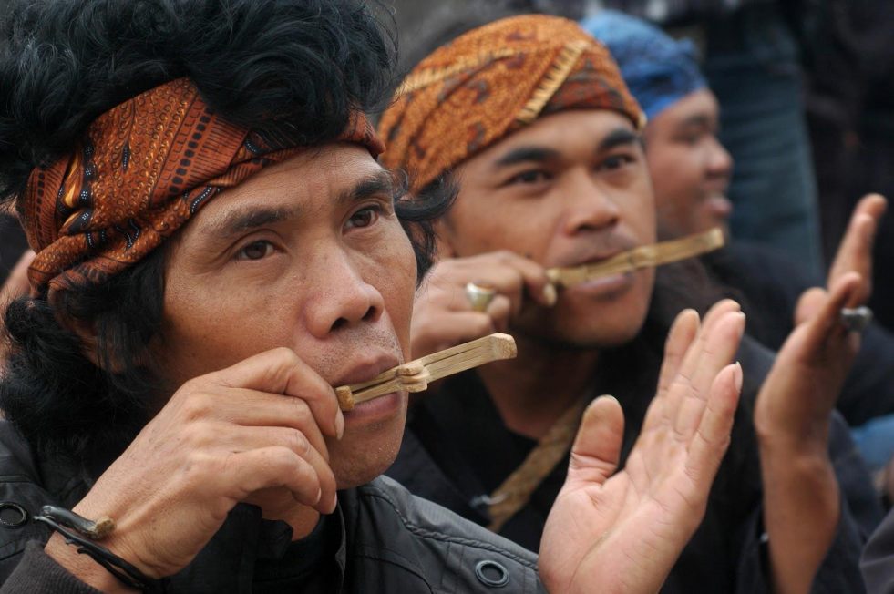 Karinding: Alat Musik Tradisional Khas Sunda yang Mengandung Filosofi Mendalam