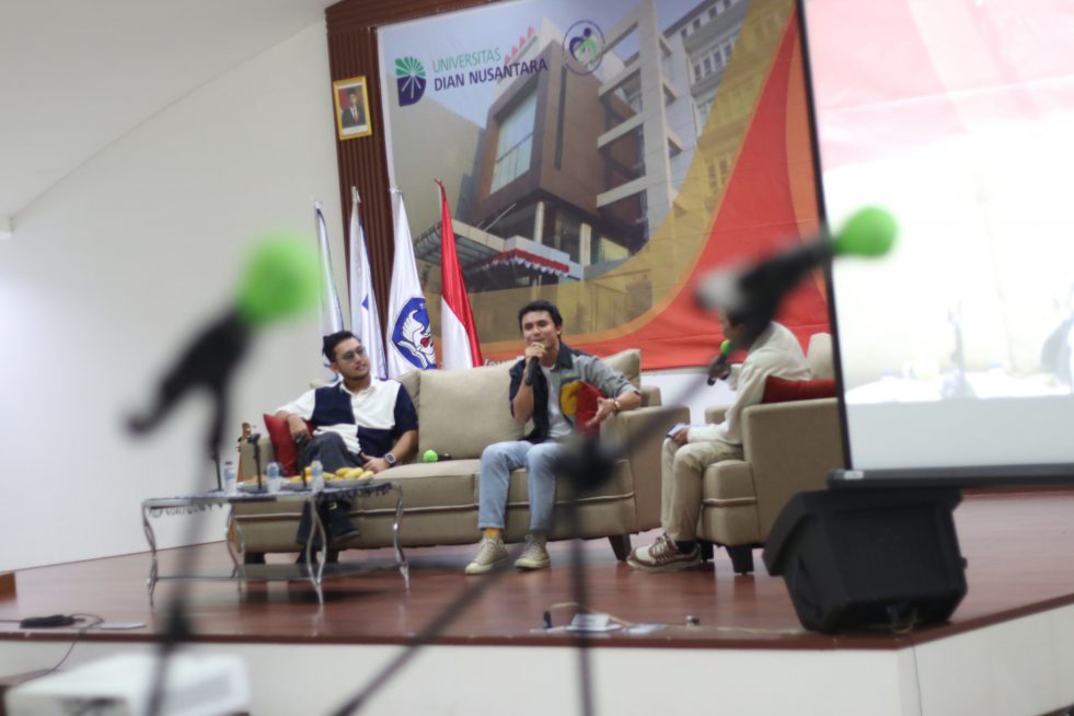 Seminar Rumpi Mahasiswa: Memanfaatkan Media Sosial untuk Peran yang Lebih Positif