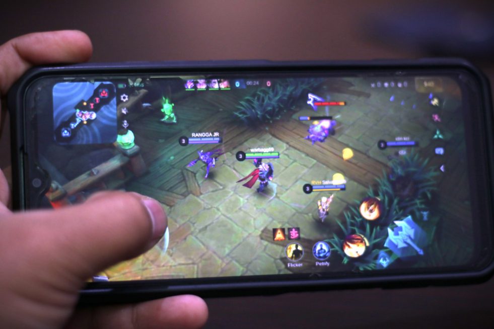 Ilustrasi Game Online. Foto: Sulindo/Iqyanut Taufik