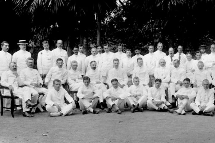 Ambtenaar: Pegawai Negeri Zaman Hindia Belanda