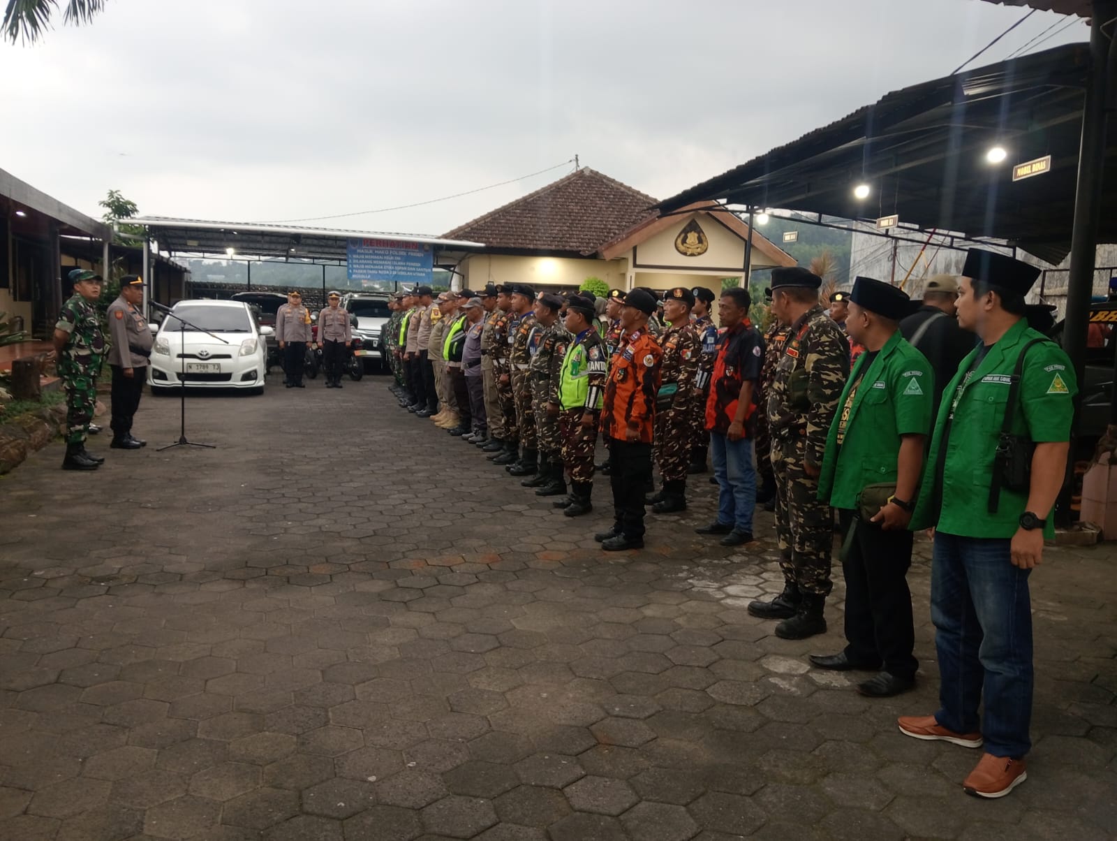 Apel Siaga Pengamanan Pergantian Tahun di Mapolsek Prigen: Daerah Wisata Tretes menjadi pusat Keramaian Pergantian Tahun