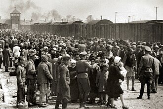 Mengenang Korban Nazi dalam Peringatan Holocaust Internasional