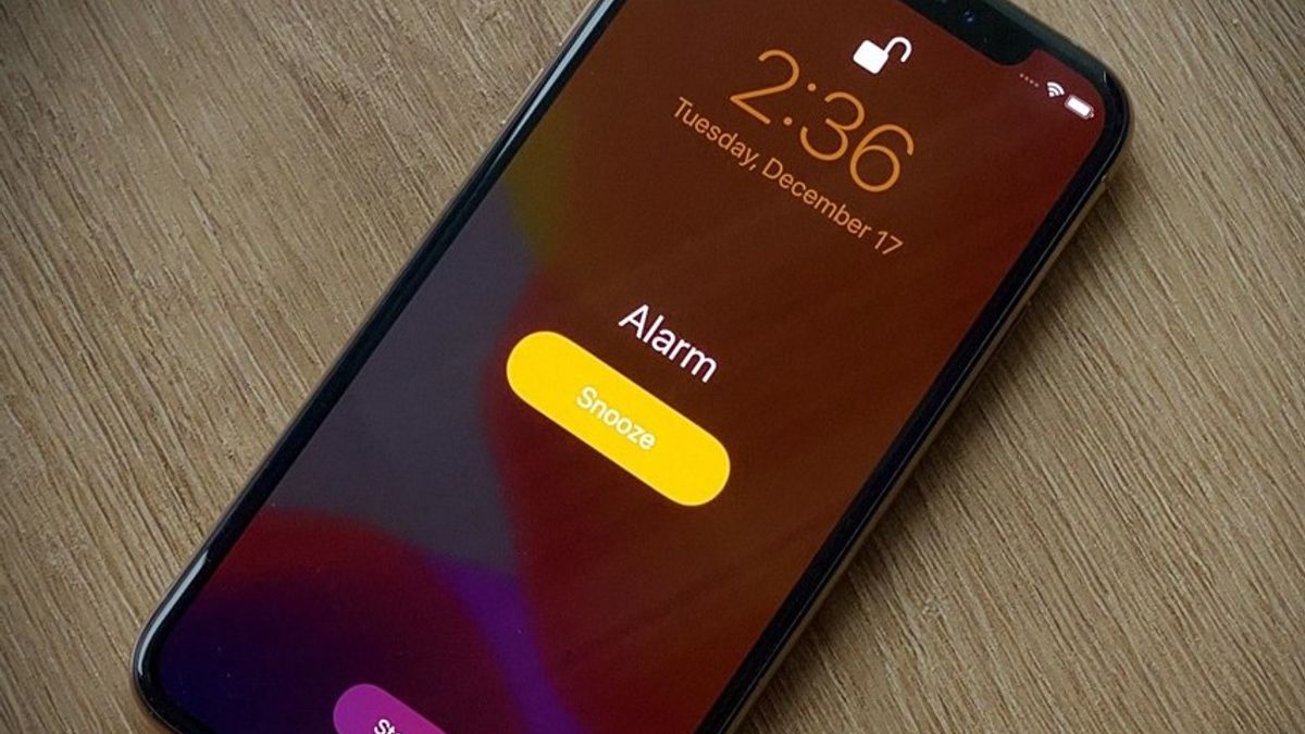 Ketika Alarm Selalu Kalah oleh Tombol Snooze