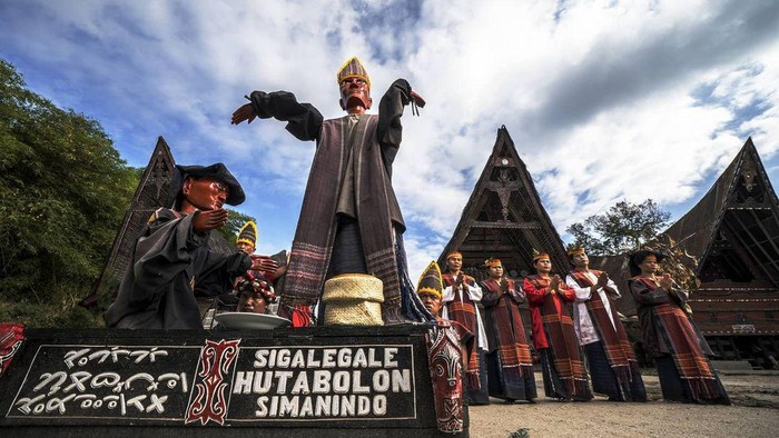 Menyibak Kisah Sigale-Gale: Boneka Mistis dari Samosir