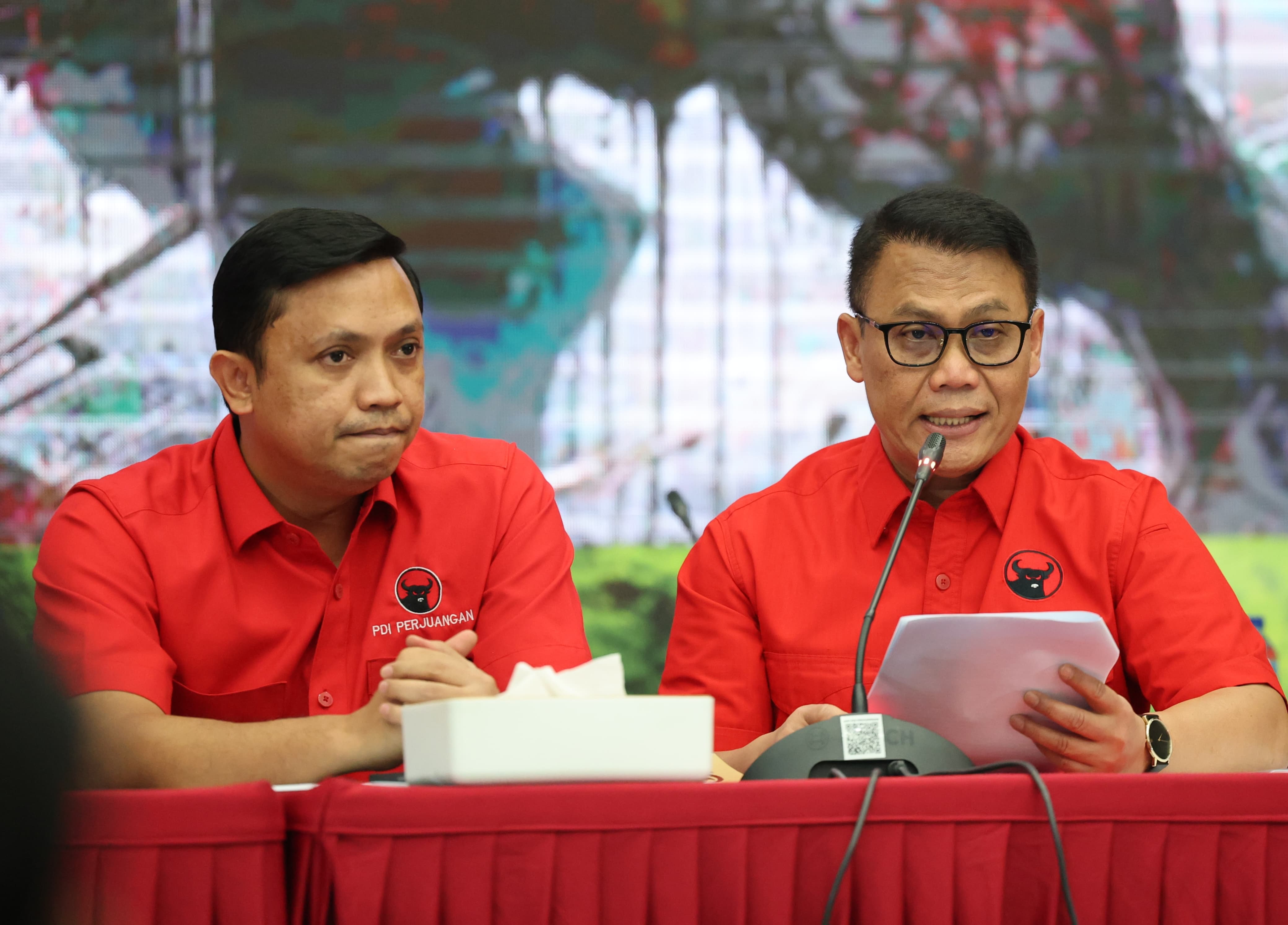 Juru Bicara PDIP, Ahamad Basarah dan Ronny Talapessy. (DOK. PDIP)