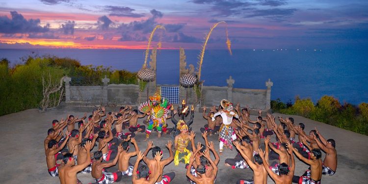 Menjelajahi Tarian Tertua Dunia di Hari Tari Internasional