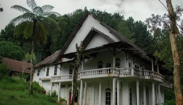 Misteri Rumah Putih Grezenberg di Kaliurang Yogjakarta