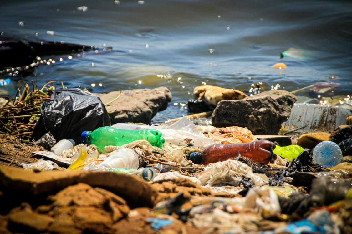 Ilmuwan AS Temukan Cara untuk Memecah Sampah Plastik dengan Uap Air