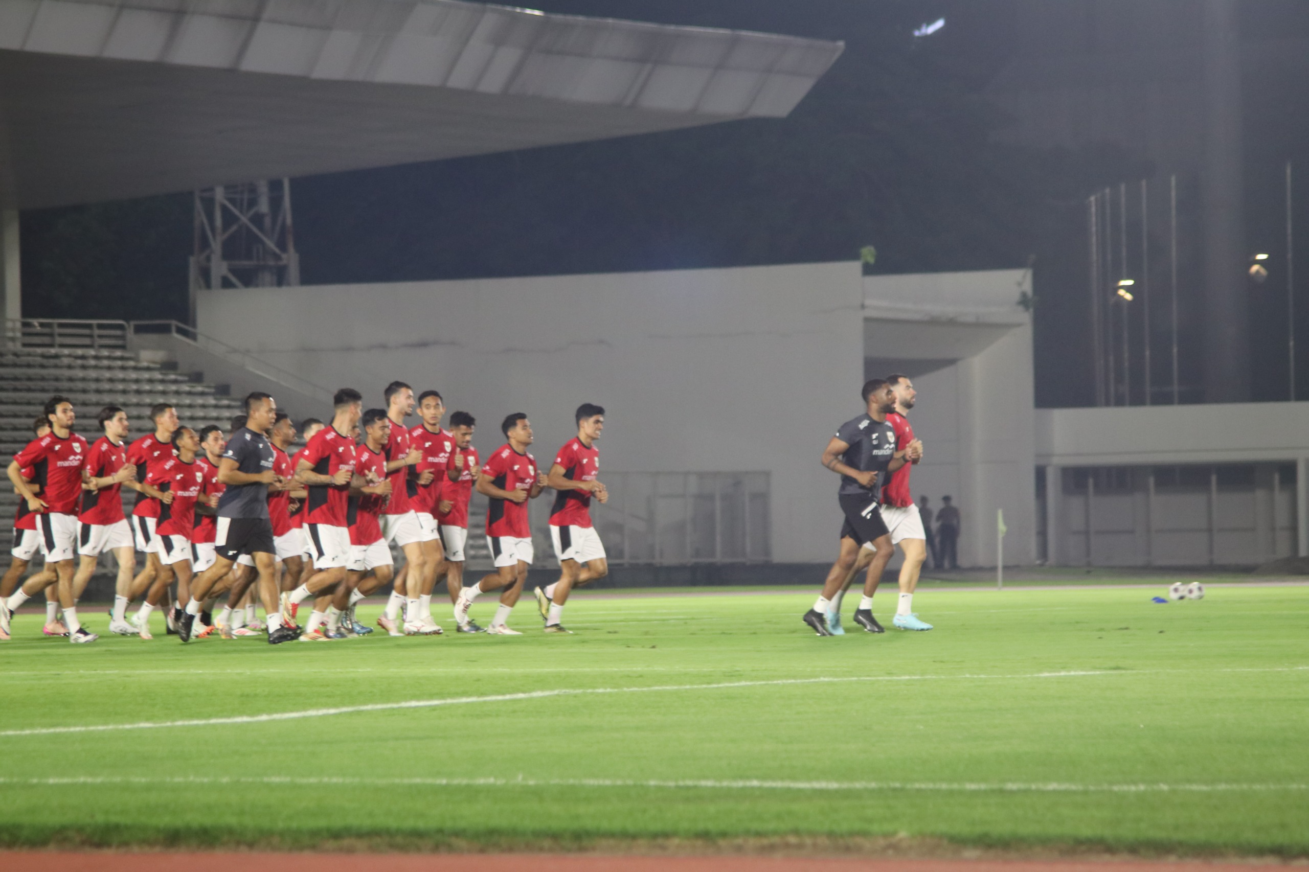 Persiapan Timnas Garuda Menjelang Laga Melawan Timnas China. (foto: Sulindo/Iqyanut Taufik)