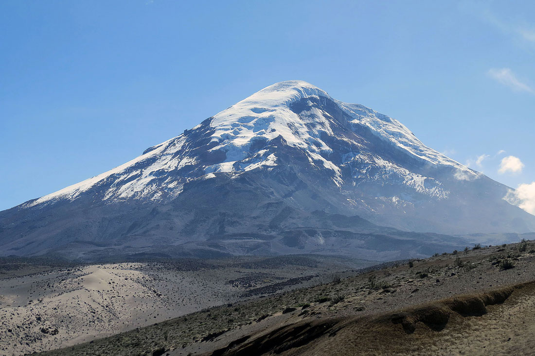 Lebih Tinggi dari Everest? Inilah Keunikan Gunung Chimborazo
