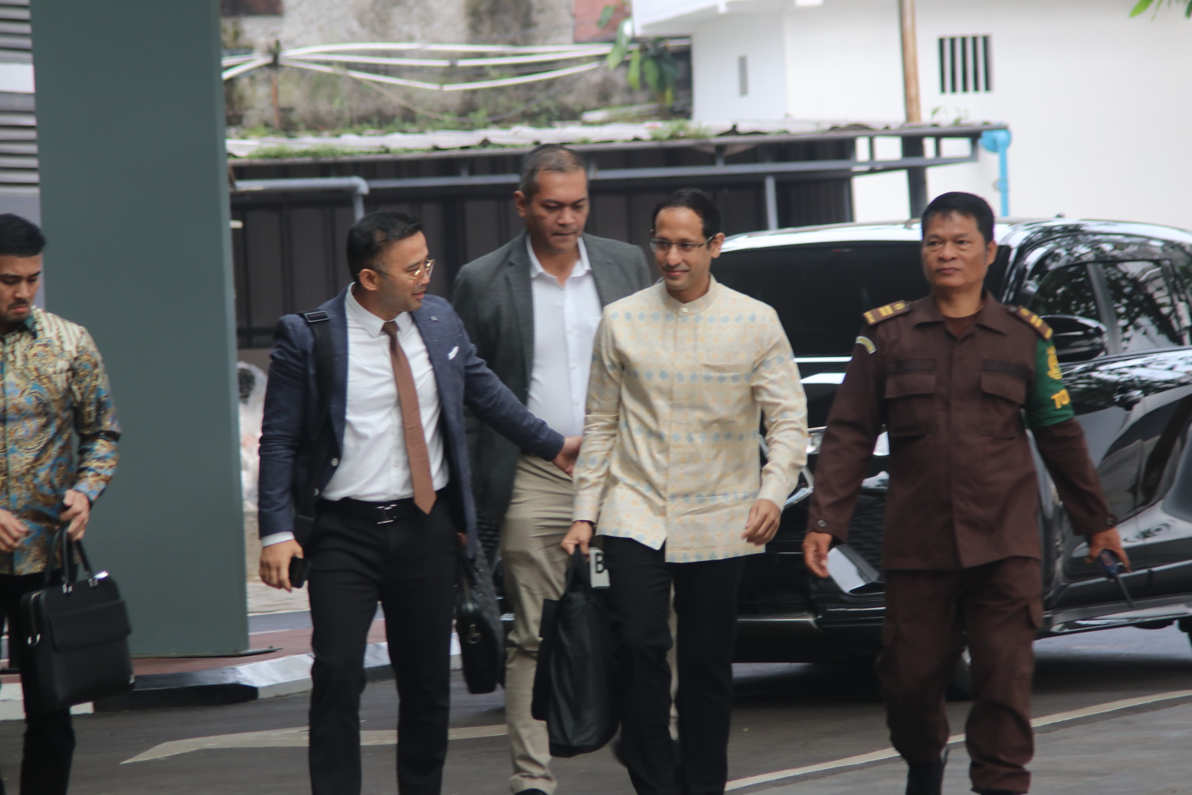 Nadiem Makarim Penuhi Panggilan Kejagung