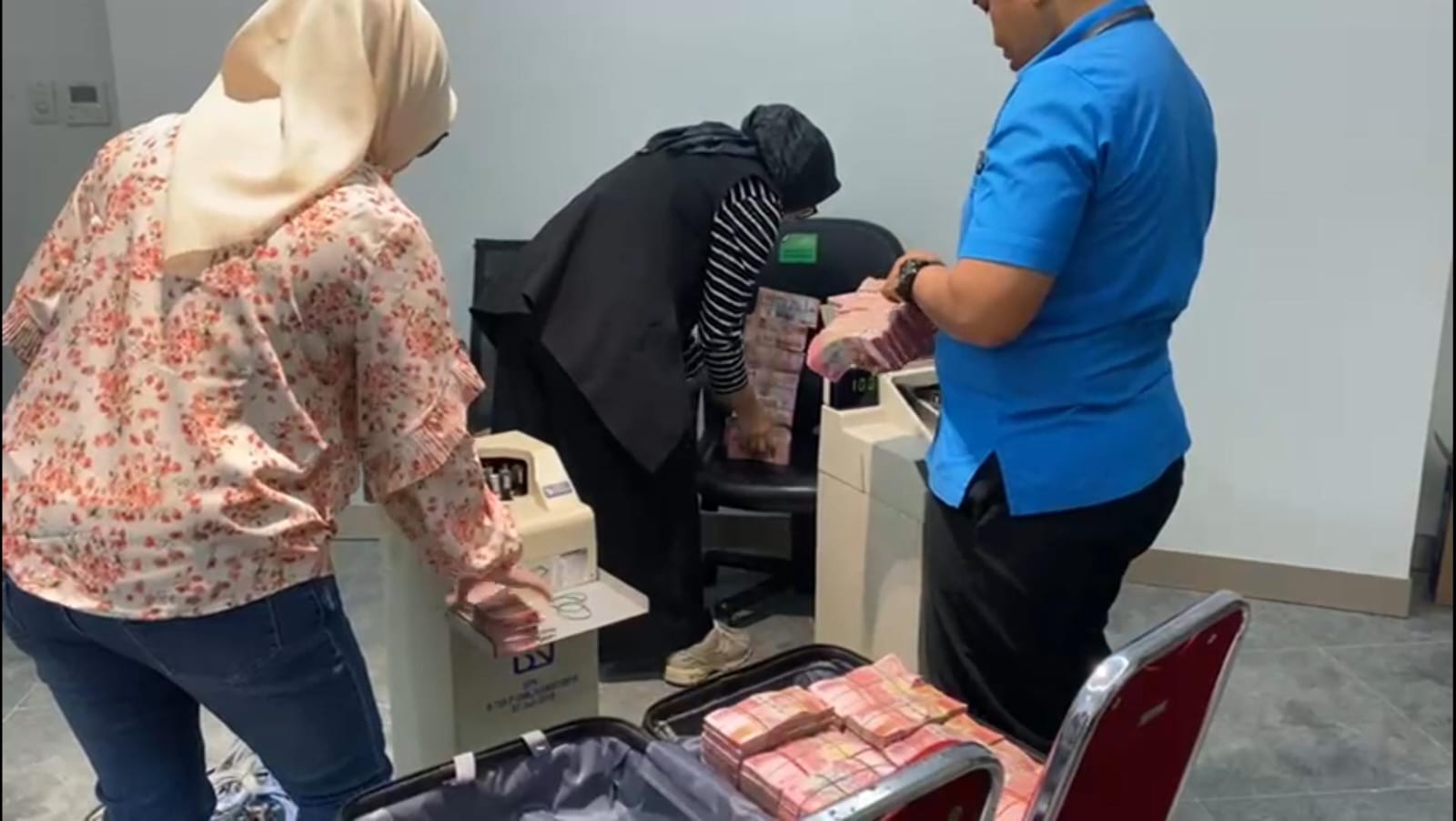 Kejagung Sita Uang 2 miliar Dari Kasus Gratifikasi PN Jakarta Pusat