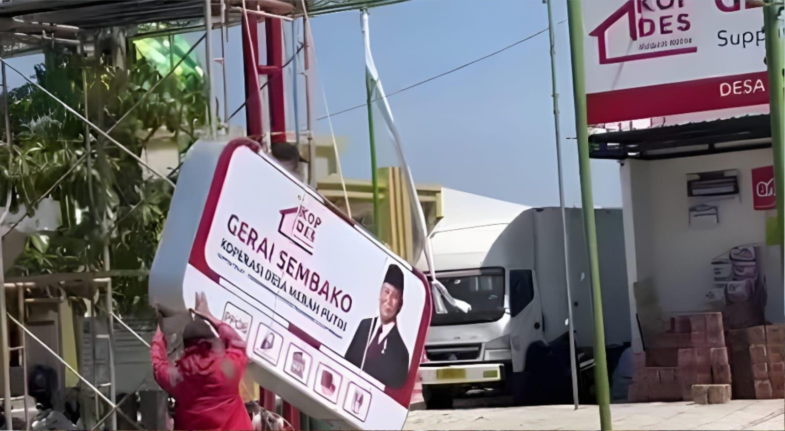 Simulakra Koperasi Desa