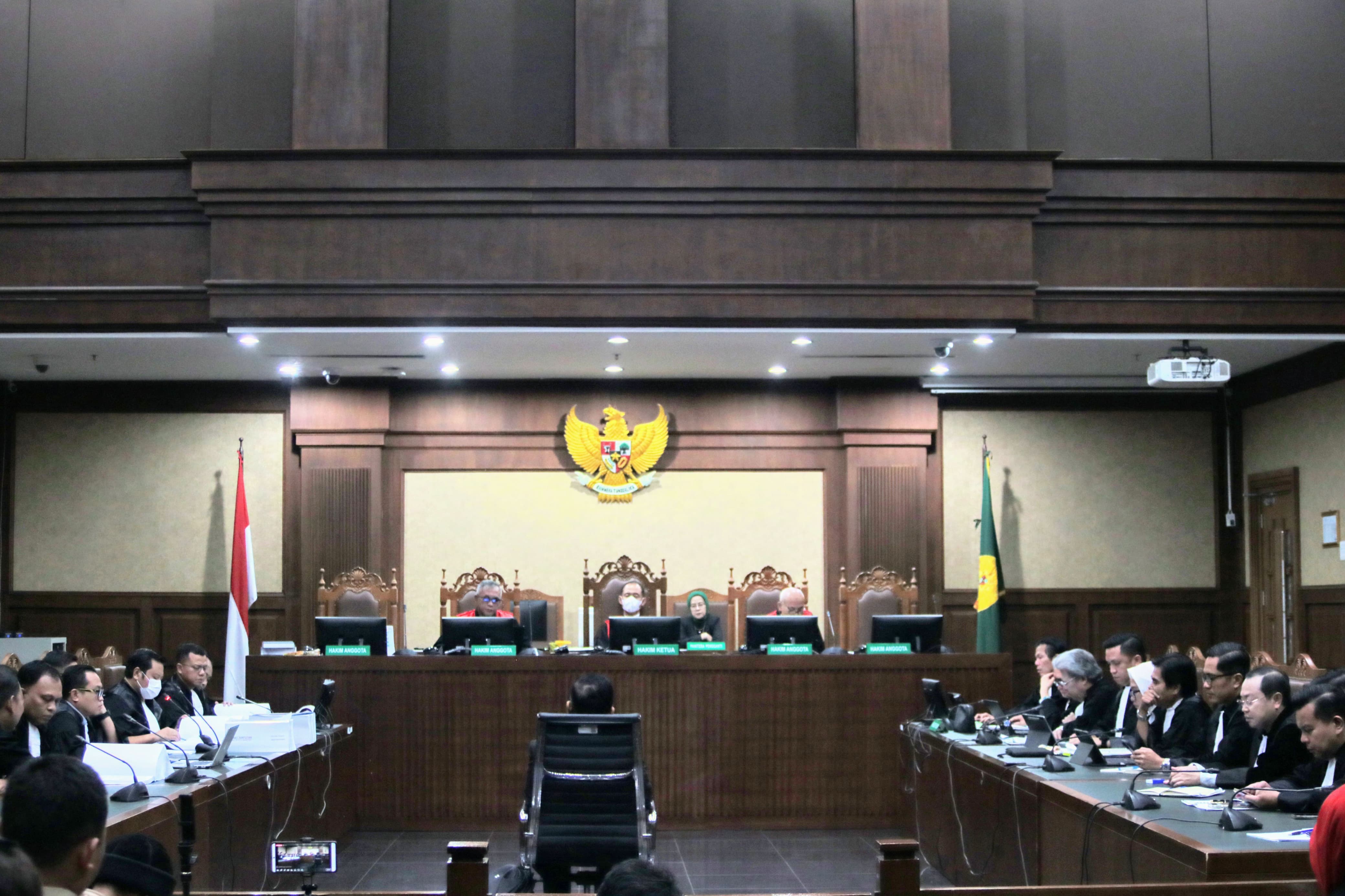 ‎Jaksa tuntut 7 tahun dan denda rp 600 juta kepada Hasto