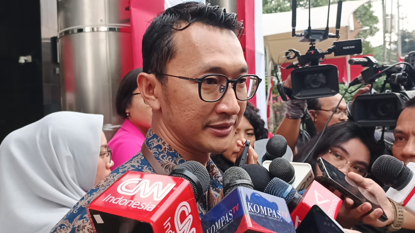 ‎KPK Sita 22 Kendaraan Mewah Hasil OTT