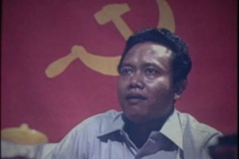 “Darah Itu Merah, Jenderal”, Mengenang Sosok DN Aidit di Film G30S PKI yang Mengarang Tafsir Al Quran