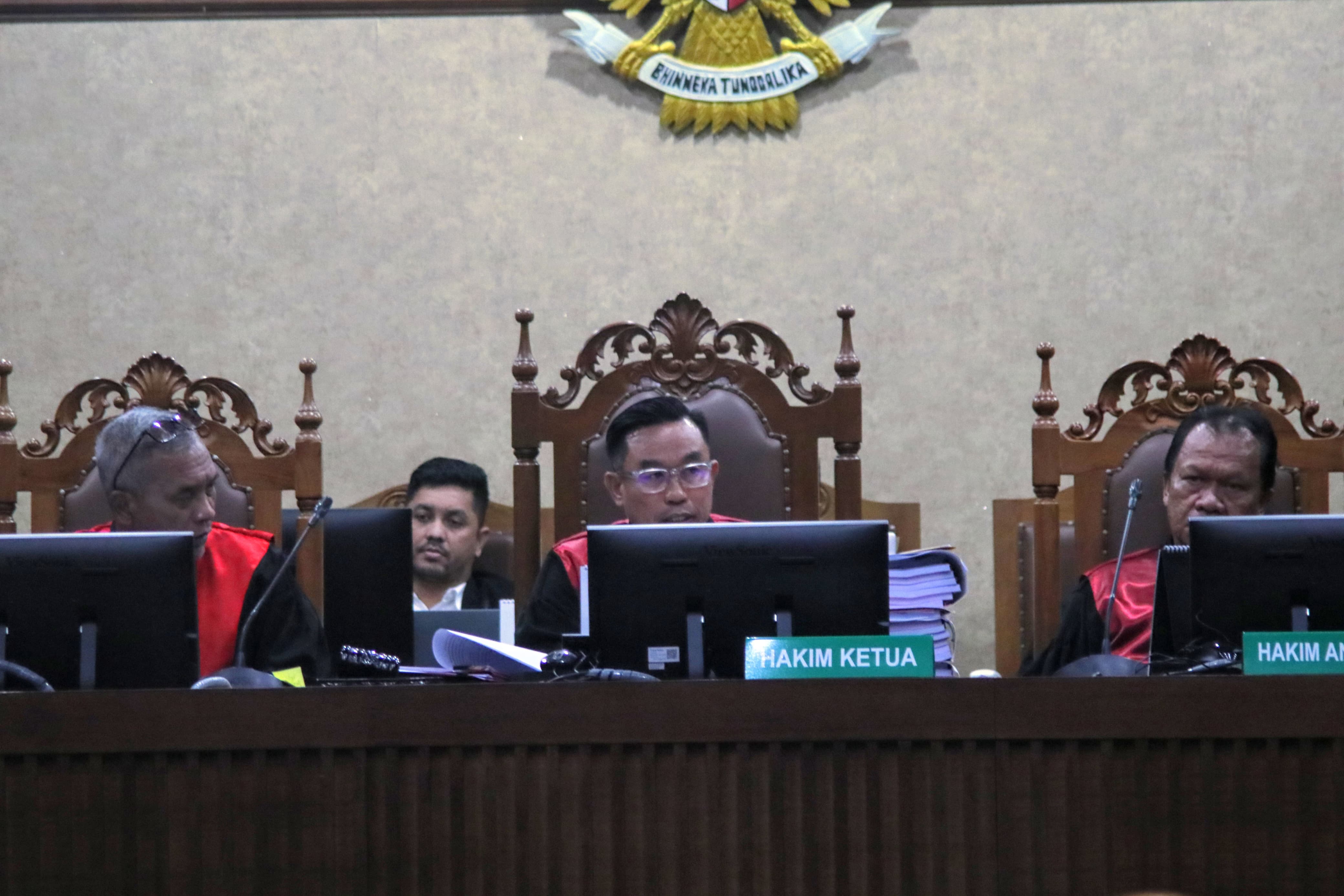 Nadiem Makarim Tidak Hadir di Sidang, Hakim Tunda Persidangan