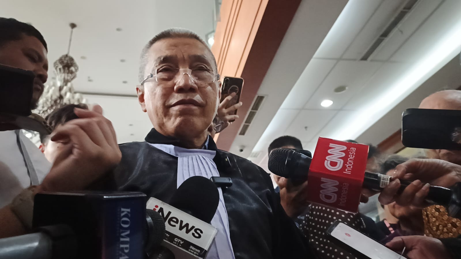 Kuasa Hukum Nadiem Makarim Nilai Dakwaan Kasus Chromebook Kabur, Pertanyakan Alat Bukti Jaksa