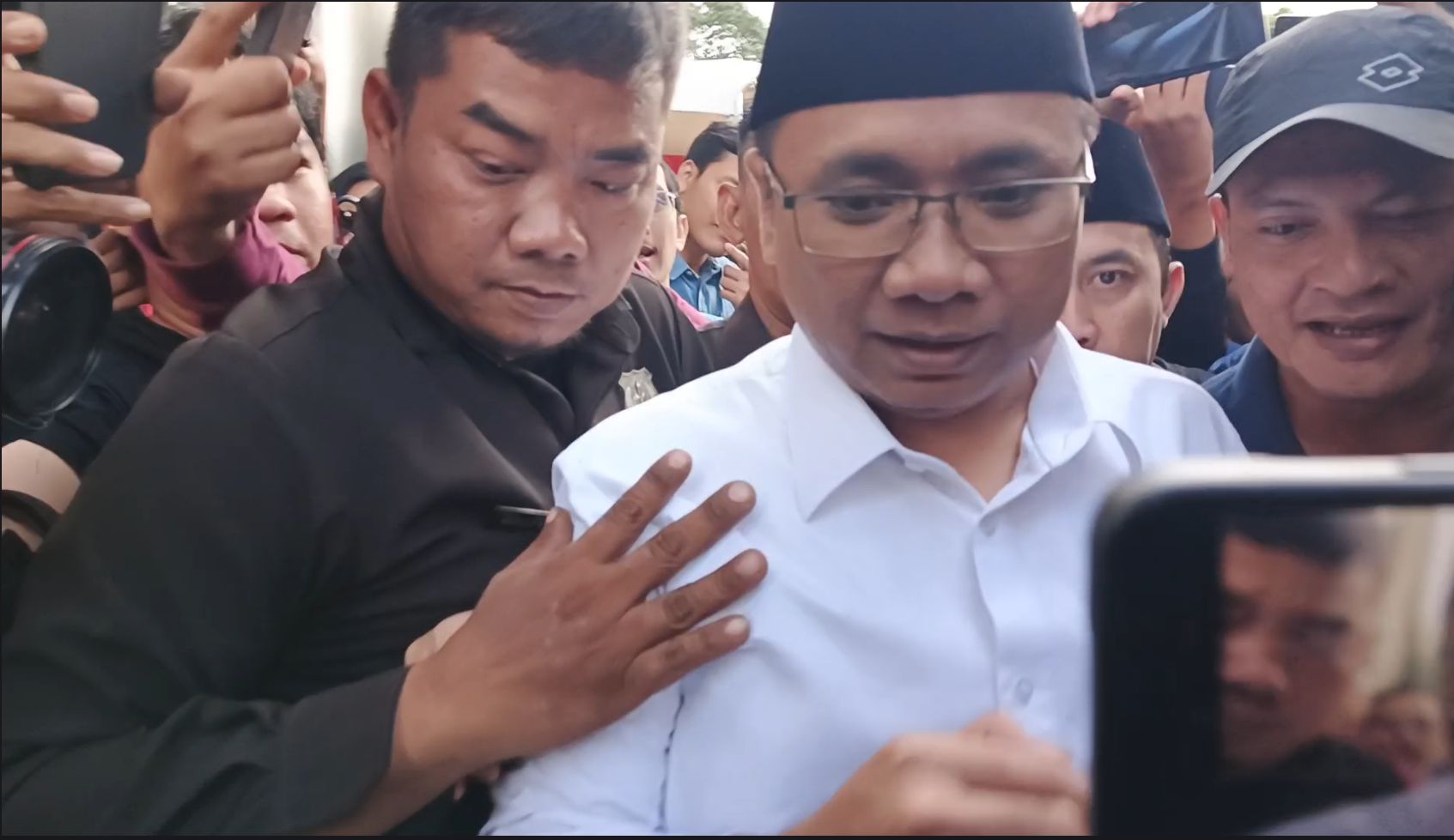 Usai 4 Jam Diperiksa, Yaqut Enggan Bicara