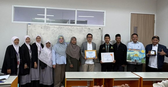 UNDIRA Edukasi Guru dan Siswa MIT Taman Cahaya Terkait Komunikasi Bijak dan Kreatif