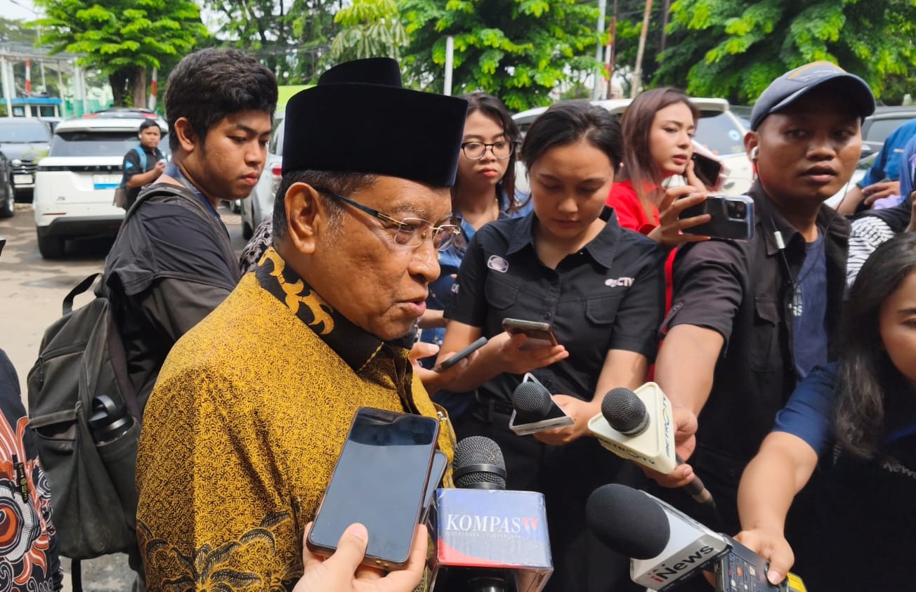 Said Aqil Siradj Jenguk Korban Tabrakan KRL di Bekasi, Tegaskan KAI Tanggung Seluruh Biaya Pengobatan