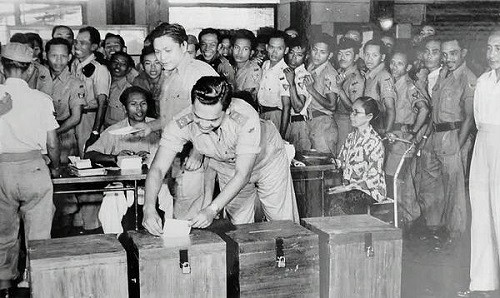 Partai Rakyat Nasional: Sempalan PNI Ditelan Sejarah (1)