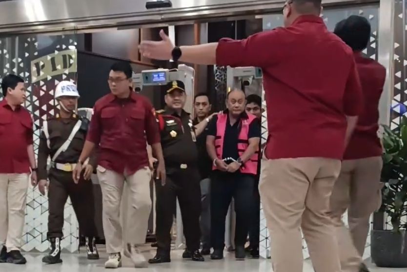 Eks Kepala BGN dan Wakilnya menjadi Tersangka Dugaan Korupsi Tata Kelola MBG